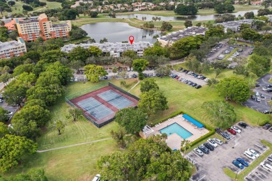 Rarely available 2BR/2.5BA/1,230 sq. ft. condo in desirable on Bonaventure Country Club in Florida - for sale on GolfHomes.com, golf home, golf lot