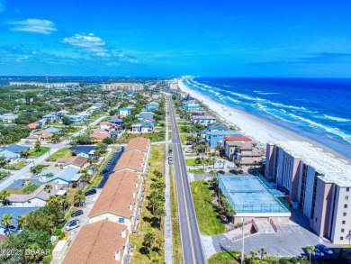 Beautifully redone three story unit with  a Ocean Peak and on Harbour Village Golf and Yacht Club in Florida - for sale on GolfHomes.com, golf home, golf lot