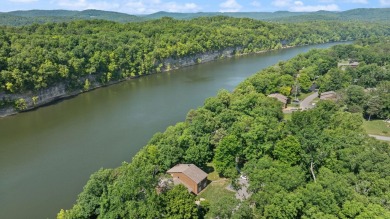 Spacious Lakeview Upper level 3 bedroom 2 full bath condo with a on Woodson Bend Resort in Kentucky - for sale on GolfHomes.com, golf home, golf lot