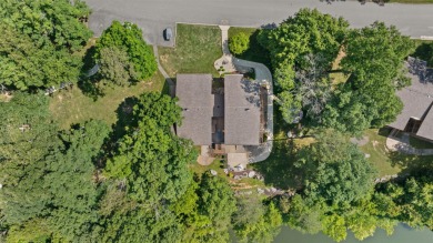 Spacious Lakeview Upper level 3 bedroom 2 full bath condo with a on Woodson Bend Resort in Kentucky - for sale on GolfHomes.com, golf home, golf lot