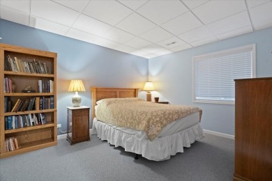 Bright & Spacious 3 bedroom 2.5 bath Ranch in a Vibrant 55+ on Grayslake Golf Course in Illinois - for sale on GolfHomes.com, golf home, golf lot