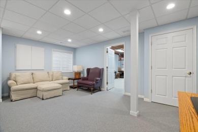 Bright & Spacious 3 bedroom 2.5 bath Ranch in a Vibrant 55+ on Grayslake Golf Course in Illinois - for sale on GolfHomes.com, golf home, golf lot