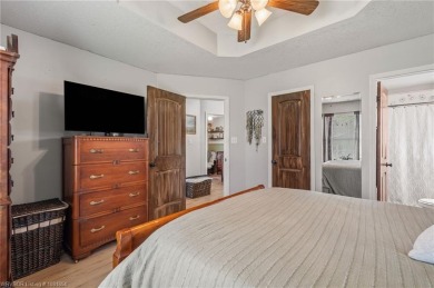 Come see this charming house on the corner! This 3 bed, 2 on Vache-Grasse Country Club in Arkansas - for sale on GolfHomes.com, golf home, golf lot