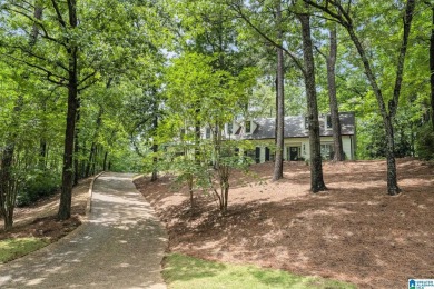 Stunningly Renovated Home in Riverchase -- 4 Bed, 3.5 Bath, 3 on Riverchase Country Club in Alabama - for sale on GolfHomes.com, golf home, golf lot