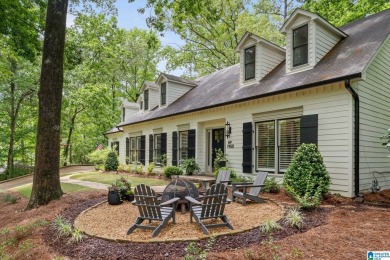 Stunningly Renovated Home in Riverchase -- 4 Bed, 3.5 Bath, 3 on Riverchase Country Club in Alabama - for sale on GolfHomes.com, golf home, golf lot