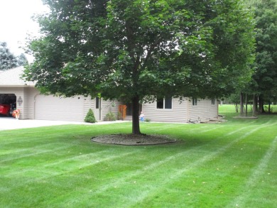 This beautiful well maintained 4 bedroom 3 bath condo is on Michaywe Pines Course in Michigan - for sale on GolfHomes.com, golf home, golf lot