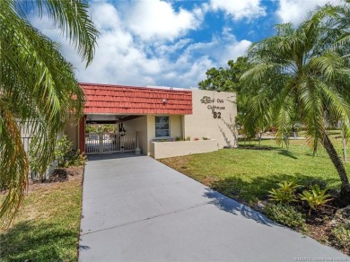 MOTIVATED SELLER!! Turn-key 1BR/1.5BA in Vista Royale, Vero's on The American Golf Club in Florida - for sale on GolfHomes.com, golf home, golf lot