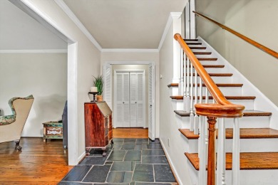 Hunting Hills Golf Course Location! Classic Colonial featuring on Hunting Hills Country Club in Virginia - for sale on GolfHomes.com, golf home, golf lot