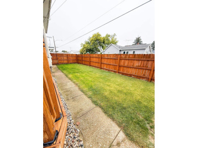 Don't miss this spectacular Mishawaka home, full of updates but on Eberhart Park Golf Course in Indiana - for sale on GolfHomes.com, golf home, golf lot