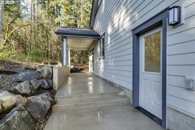 Gorgeous new construction in a quiet neighborhood of newer on Hidden Valley Golf Course in Oregon - for sale on GolfHomes.com, golf home, golf lot