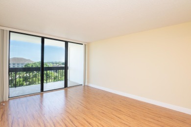 MAGNIFICENT VIEWS! PRICED TO SELL! Large 1 bedroom plus 1-1/2 on The President Country Club in Florida - for sale on GolfHomes.com, golf home, golf lot