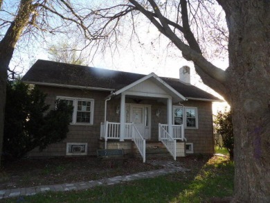 Over 2,252 square home  with four bedroom, three bath home on Lynx Golf Course in Michigan - for sale on GolfHomes.com, golf home, golf lot