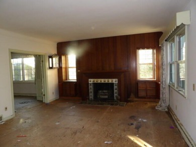 Over 2,252 square home  with four bedroom, three bath home on Lynx Golf Course in Michigan - for sale on GolfHomes.com, golf home, golf lot