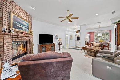 NEAT AS A PIN 3-2.5-2 home with golf cart garage located on on Pecan Plantation Country Club in Texas - for sale on GolfHomes.com, golf home, golf lot