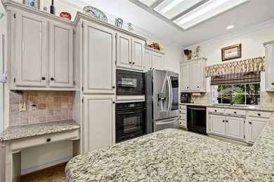 NEAT AS A PIN 3-2.5-2 home with golf cart garage located on on Pecan Plantation Country Club in Texas - for sale on GolfHomes.com, golf home, golf lot