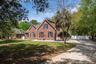 Exquisite 5-Bedroom Retreat on the Golf Course in Dunes West on Dunes West Golf Club in South Carolina - for sale on GolfHomes.com, golf home, golf lot