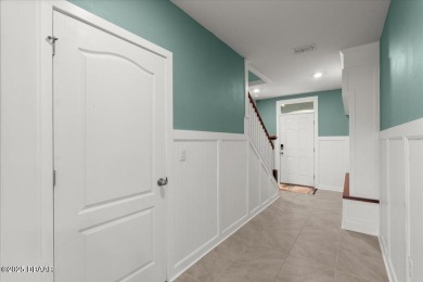 LAKEFRONT 5-bedroom, 3-bathroom, 2-car garage, concrete block on Venetian Bay Golf Course in Florida - for sale on GolfHomes.com, golf home, golf lot