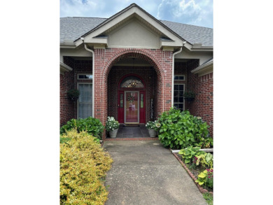 This beautiful 4bdrm 2&1/2 bath all brick home is located in the on Greystone Country Club in Arkansas - for sale on GolfHomes.com, golf home, golf lot