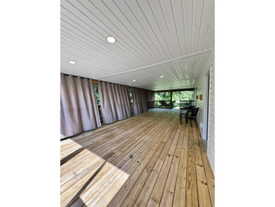 This adorable Duplex has been owner occupied and well maintained on Bright Leaf Golf Course in Kentucky - for sale on GolfHomes.com, golf home, golf lot