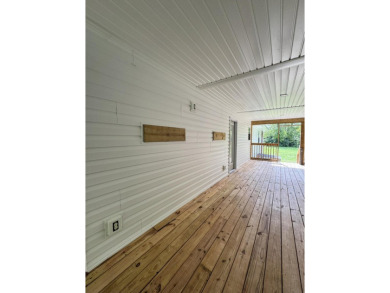 This adorable Duplex has been owner occupied and well maintained on Bright Leaf Golf Course in Kentucky - for sale on GolfHomes.com, golf home, golf lot