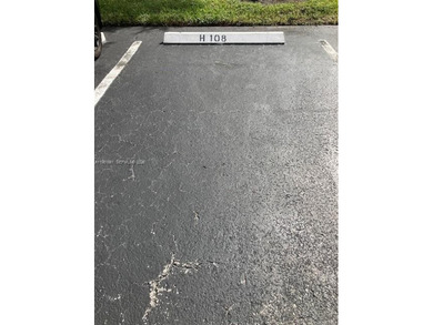 REMODELED, SPACIOUS, 1BR 1.5 BA, CONVENIENTLY LOCATED ON 1ST on Flamingo Lakes Country Club in Florida - for sale on GolfHomes.com, golf home, golf lot