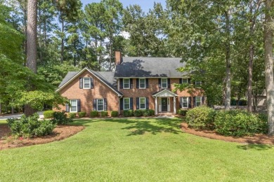 Welcome to 122 Englewood Rd, a beautifully maintained 4-bedroom on Houndslake Country Club in South Carolina - for sale on GolfHomes.com, golf home, golf lot