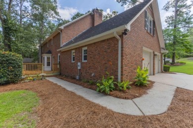 Welcome to 122 Englewood Rd, a beautifully maintained 4-bedroom on Houndslake Country Club in South Carolina - for sale on GolfHomes.com, golf home, golf lot