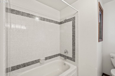 Discover comfort in this ideal Fairview end-unit condo, set on  in Oregon - for sale on GolfHomes.com, golf home, golf lot