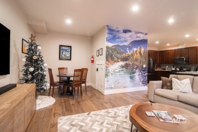 Stunning furnished, turnkey condo in the heart of McCall on McCall Municipal Golf Course in Idaho - for sale on GolfHomes.com, golf home, golf lot