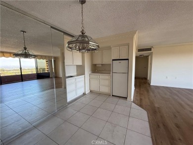 This is a popular east-facing C Unit in the Towers on the 10th on Leisure Village Par 3 Golf Course in California - for sale on GolfHomes.com, golf home, golf lot