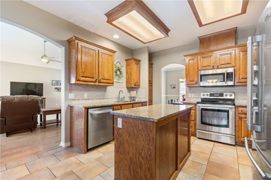 Lovely home in beautiful Northshore subdivision just minutes to on Northshore Country Club in Texas - for sale on GolfHomes.com, golf home, golf lot