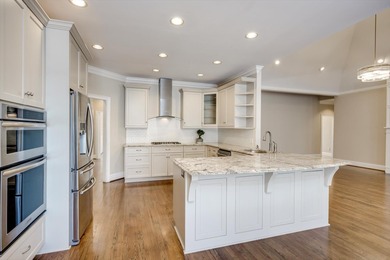 This one level brick home with 4 BR, 3.5 Baths is located in the on Woodside Plantation Country Club in South Carolina - for sale on GolfHomes.com, golf home, golf lot