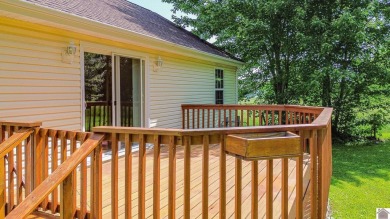 This welcoming 3-bedroom, 2-bath home sits on just over an acre on Paxton Park Golf Course in Kentucky - for sale on GolfHomes.com, golf home, golf lot