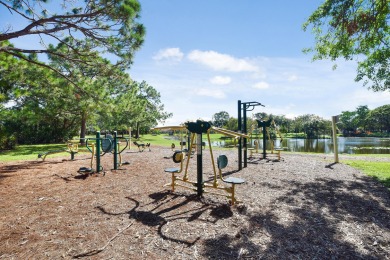 Beautiful and spacious first-floor 2 bedroom, 2 bath condo on The Golf Club of Jupiter in Florida - for sale on GolfHomes.com, golf home, golf lot