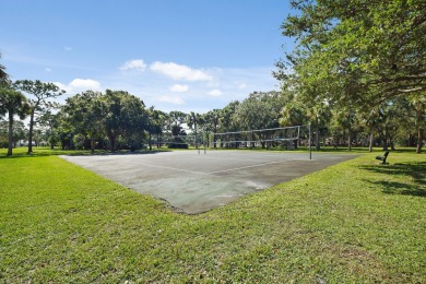 Beautiful and spacious first-floor 2 bedroom, 2 bath condo on The Golf Club of Jupiter in Florida - for sale on GolfHomes.com, golf home, golf lot