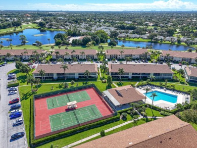 Beautiful and spacious first-floor 2 bedroom, 2 bath condo on The Golf Club of Jupiter in Florida - for sale on GolfHomes.com, golf home, golf lot