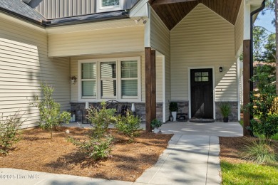 Custom Golf Front Home in Seven Lakes South - Turnkey Ready!

 on Seven Lakes Country Club in North Carolina - for sale on GolfHomes.com, golf home, golf lot