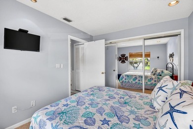 New Roof! Enjoy resort-style living! Condo has breathtaking golf on  in Florida - for sale on GolfHomes.com, golf home, golf lot