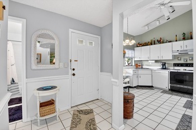 New Roof! Enjoy resort-style living! Condo has breathtaking golf on  in Florida - for sale on GolfHomes.com, golf home, golf lot