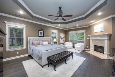 Come see this luxurious 4-bedrm, 3.5-bath home with a side load on Maumelle Golf and Country Club in Arkansas - for sale on GolfHomes.com, golf home, golf lot