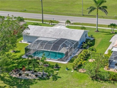 PUNTA GORDA ISLES!! WELL MAINTAINED 2 BEDROOM, 2BATH, 2 CAR on Saint Andrews South Golf Club in Florida - for sale on GolfHomes.com, golf home, golf lot