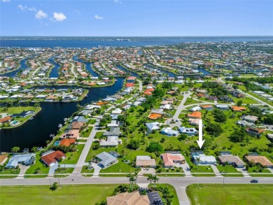 PUNTA GORDA ISLES!! WELL MAINTAINED 2 BEDROOM, 2BATH, 2 CAR on Saint Andrews South Golf Club in Florida - for sale on GolfHomes.com, golf home, golf lot