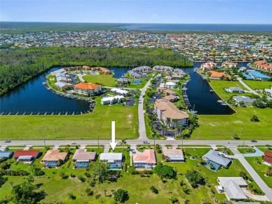 PUNTA GORDA ISLES!! WELL MAINTAINED 2 BEDROOM, 2BATH, 2 CAR on Saint Andrews South Golf Club in Florida - for sale on GolfHomes.com, golf home, golf lot