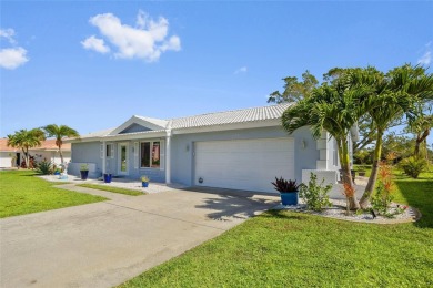 PUNTA GORDA ISLES!! WELL MAINTAINED 2 BEDROOM, 2BATH, 2 CAR on Saint Andrews South Golf Club in Florida - for sale on GolfHomes.com, golf home, golf lot