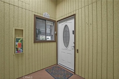 A Turn-key Castilla unit that is now ready for a new owner. This on Leisure Village Par 3 Golf Course in California - for sale on GolfHomes.com, golf home, golf lot