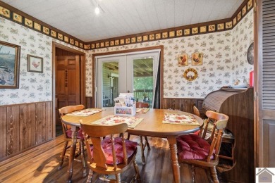 Charming three bedroom/2 bath house located in Country Club on Mayfield-Graves Country Club in Kentucky - for sale on GolfHomes.com, golf home, golf lot