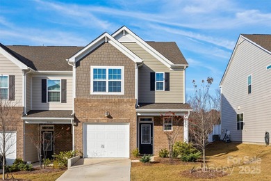Beautiful Corner Unit Townhome in Windhaven - Move-In Ready! on Tega Cay Golf Club in South Carolina - for sale on GolfHomes.com, golf home, golf lot