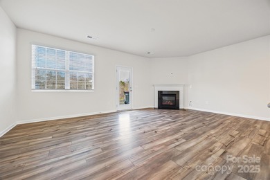 Beautiful Corner Unit Townhome in Windhaven - Move-In Ready! on Tega Cay Golf Club in South Carolina - for sale on GolfHomes.com, golf home, golf lot