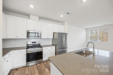 Beautiful Corner Unit Townhome in Windhaven - Move-In Ready! on Tega Cay Golf Club in South Carolina - for sale on GolfHomes.com, golf home, golf lot