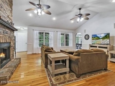 All brick,1969 sq ft 3 bedroom 2 bath on 1.28 acres with a park on Deer Creek Golf Club in Tennessee - for sale on GolfHomes.com, golf home, golf lot